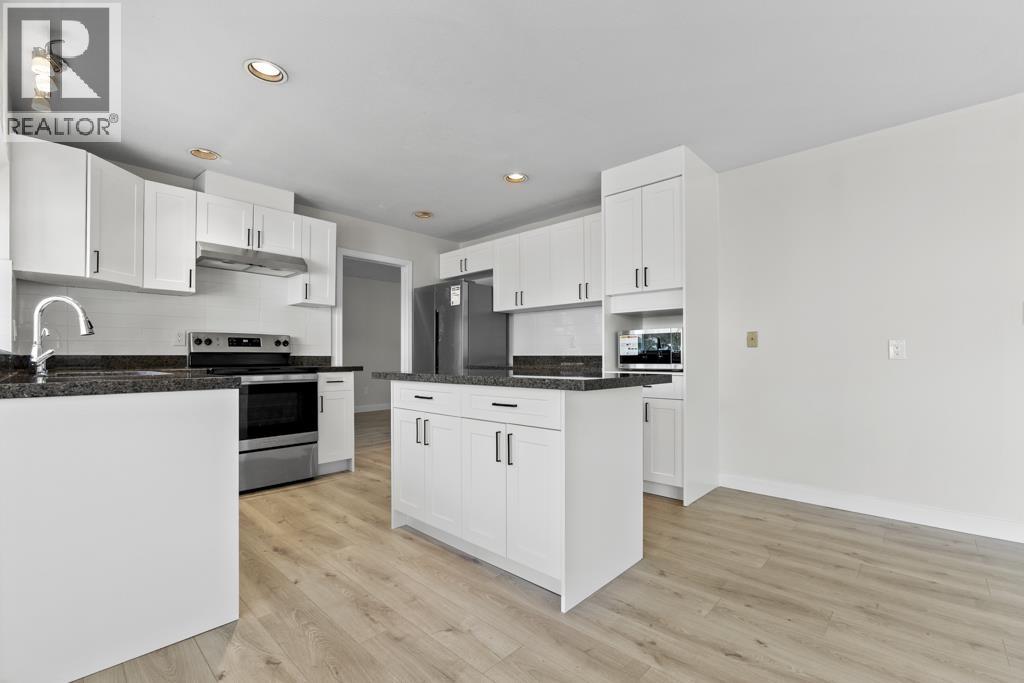 1830 WALNUT CRESCENT, Coquitlam — photo 3