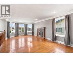 Kitchen - 169 Mcconachie Crescent, Fort Mcmurray, AB T9K1K8 Photo 6
