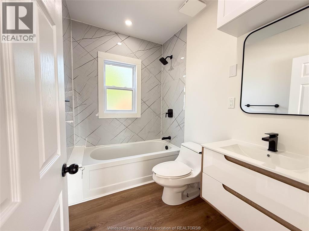 212 ERIE STREET North - Image 13