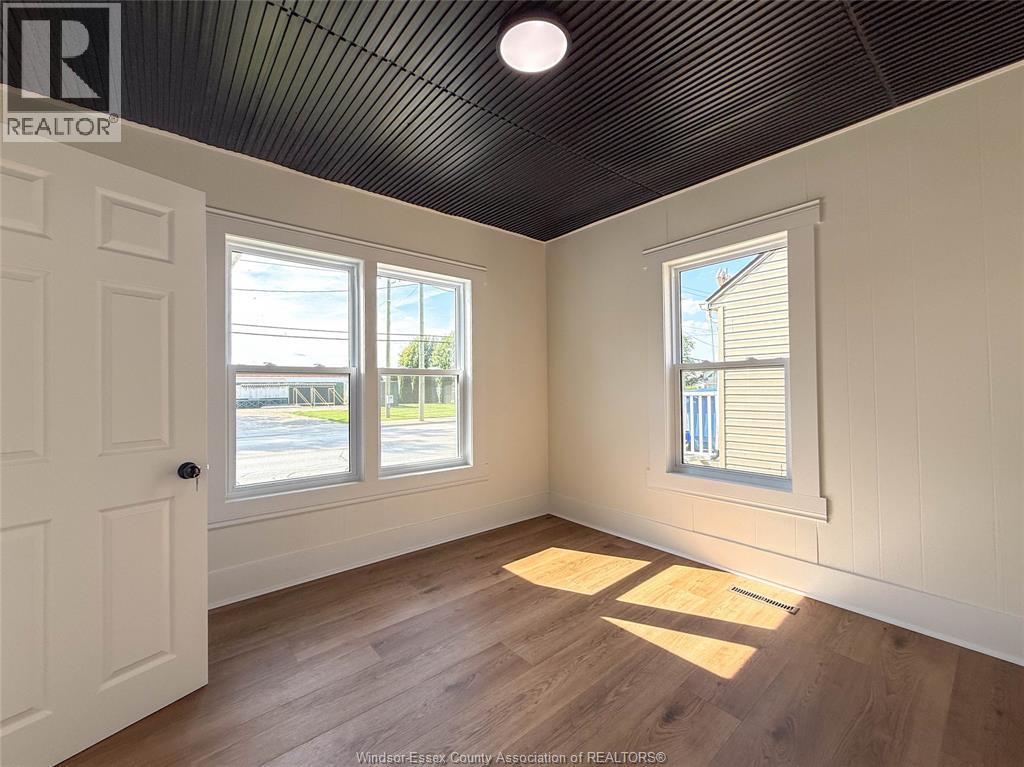 212 ERIE STREET North - 19