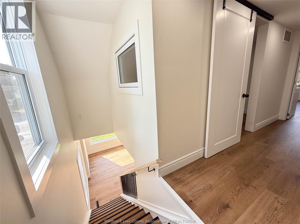 212 ERIE STREET North - Image 22