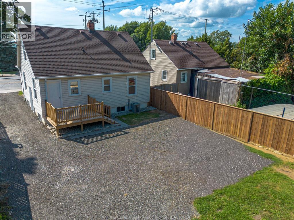 212 ERIE STREET North - 42
