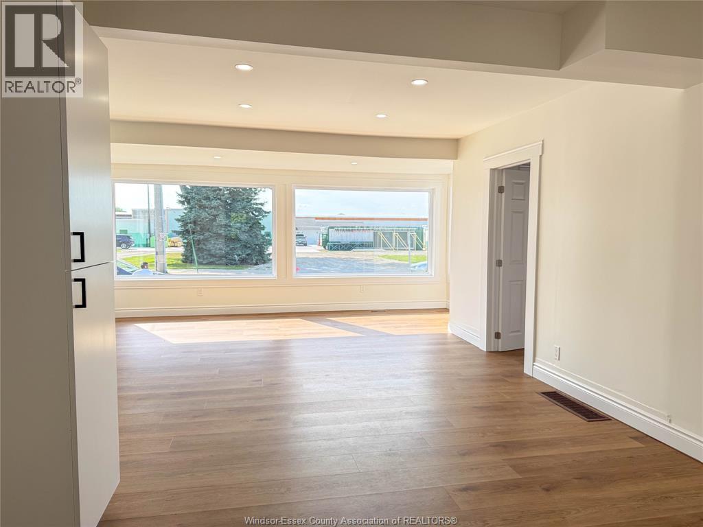 212 ERIE STREET North - Image 7
