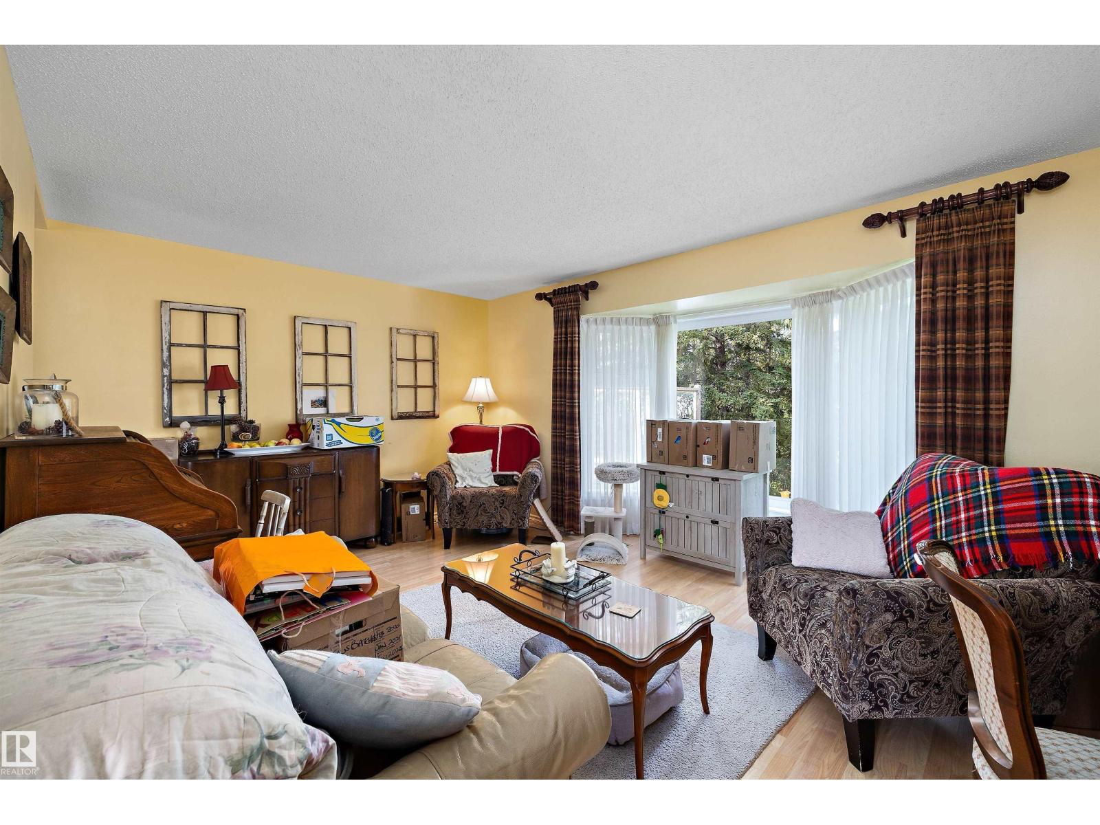 5 WESTWOOD PL - 2