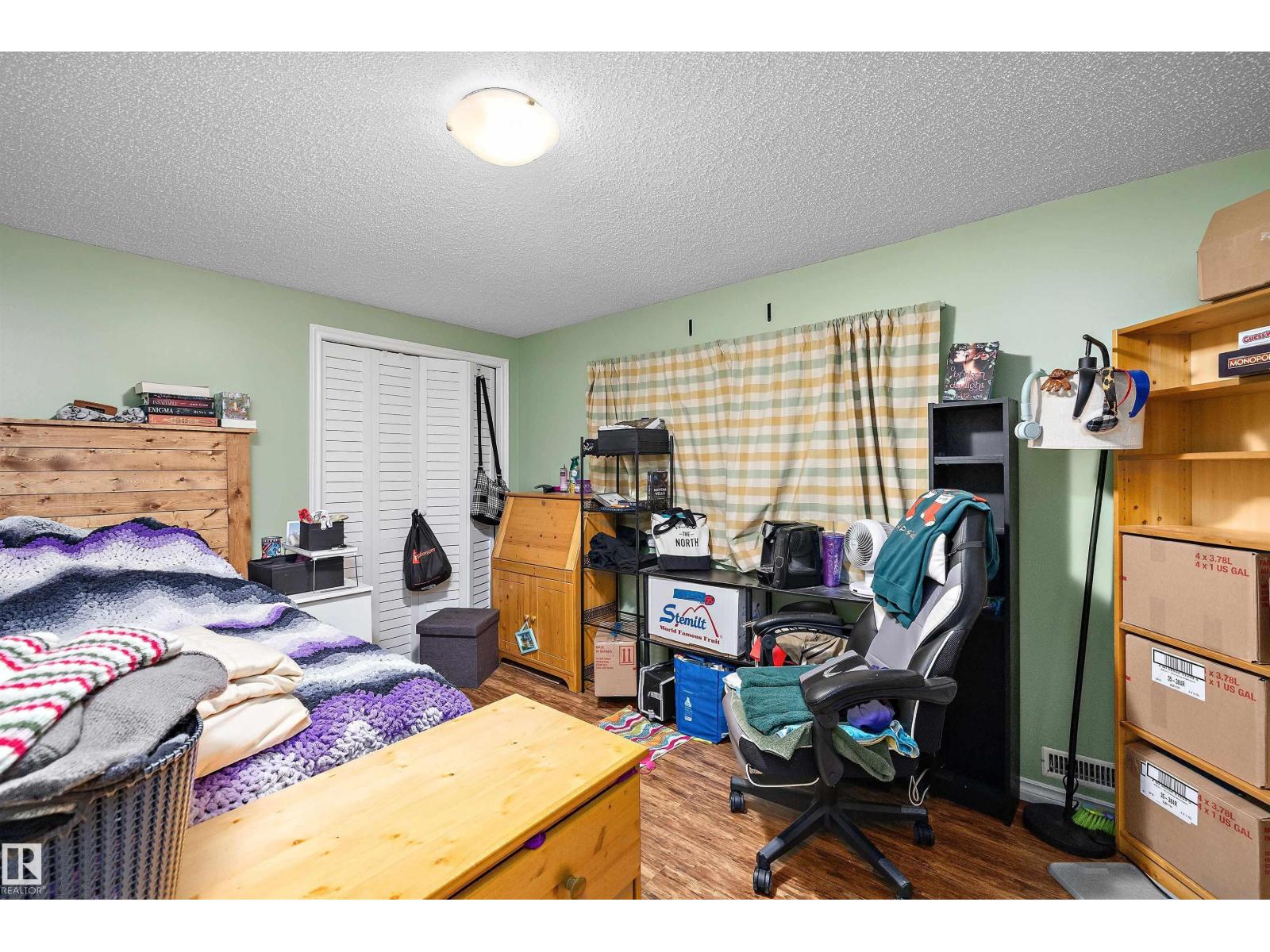 5 WESTWOOD PL - 21
