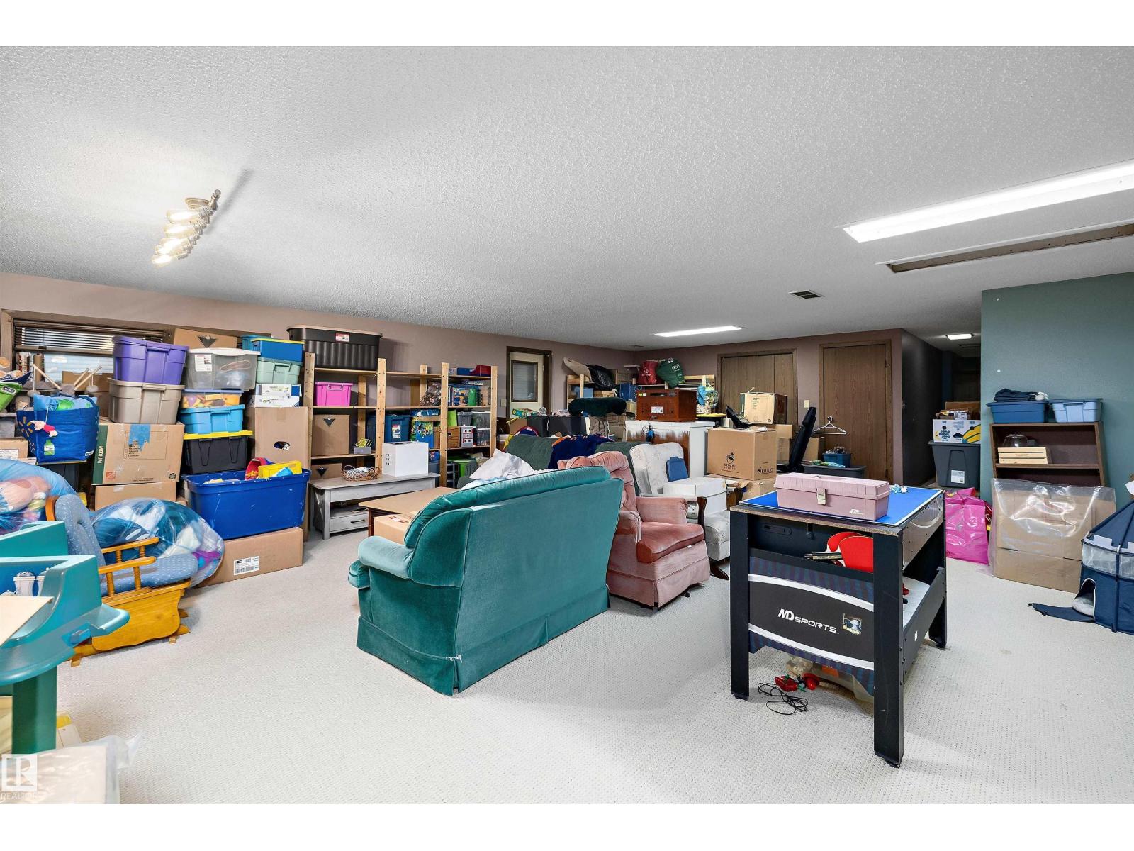 5 WESTWOOD PL - 43