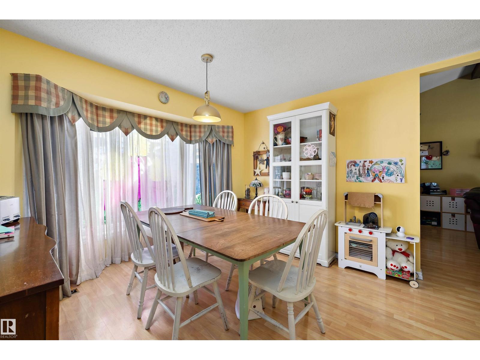 5 WESTWOOD PL - 11