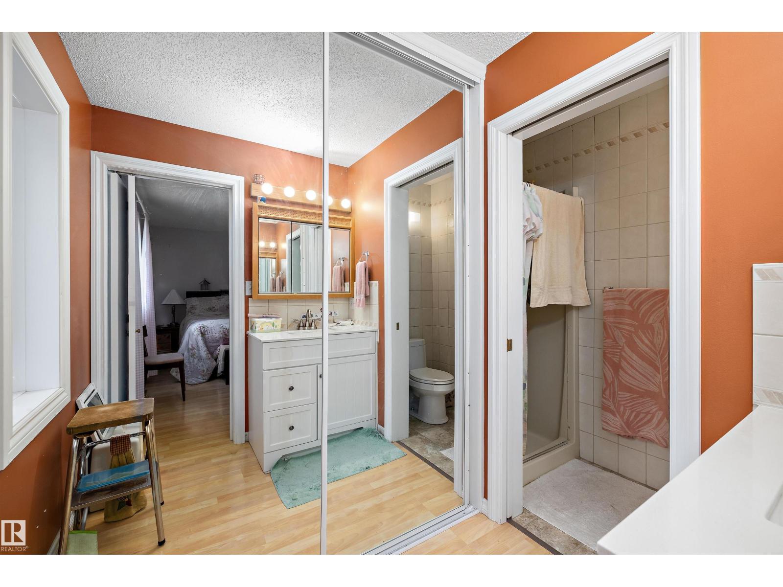 5 WESTWOOD PL - 38