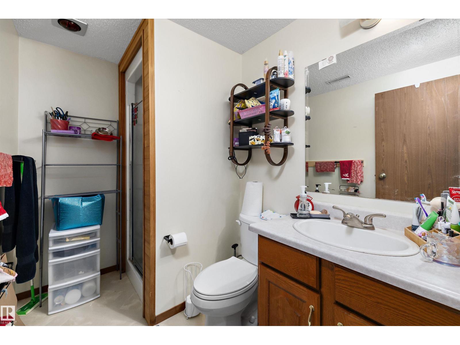 5 WESTWOOD PL - 24