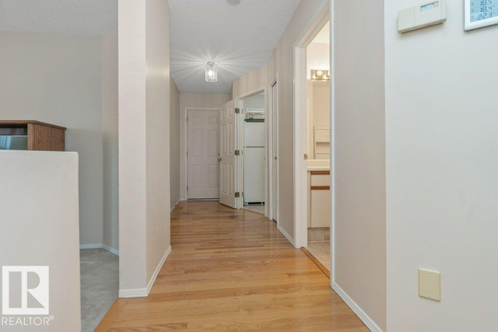 4908 43 AV NW - 18