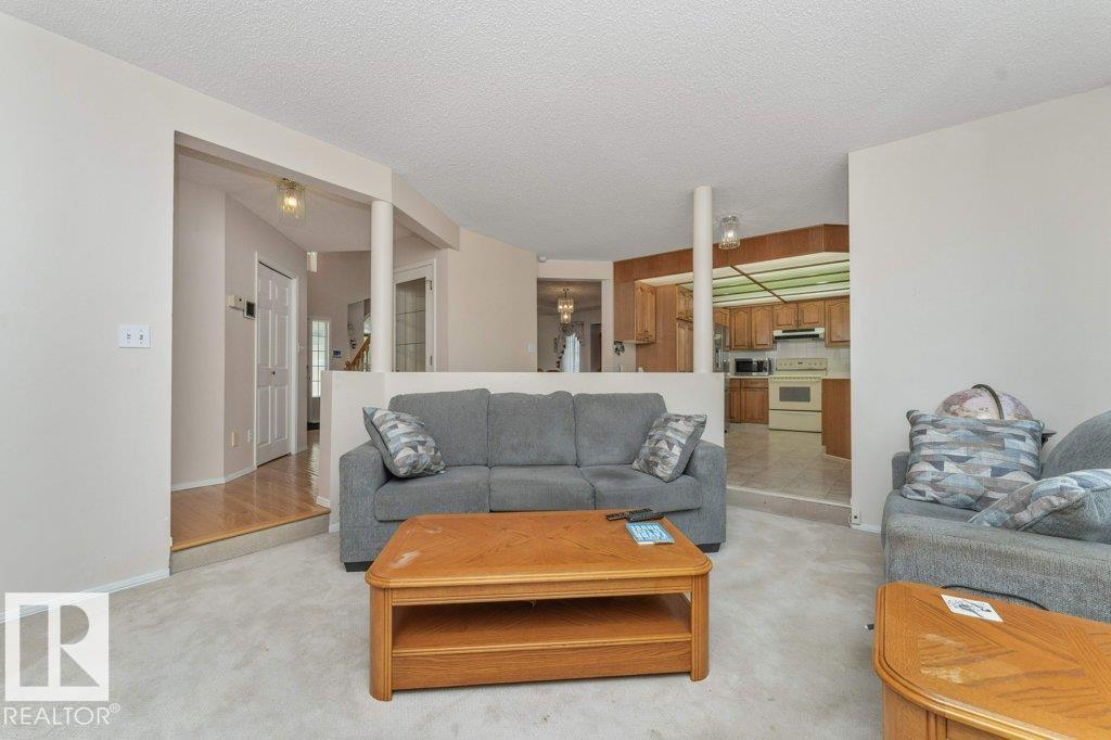 4908 43 AV NW - 17