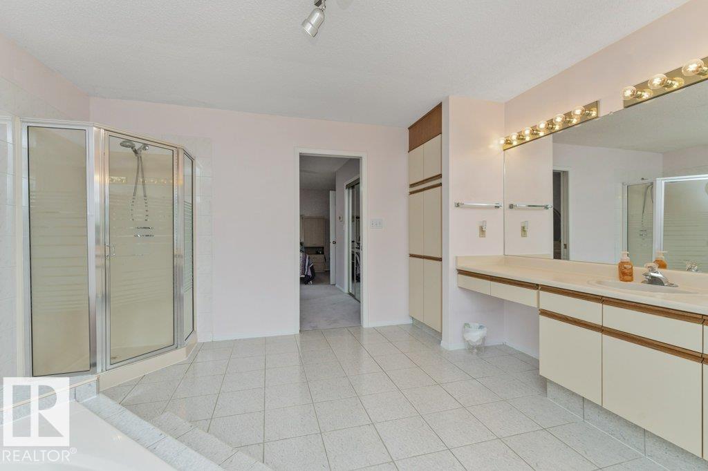 4908 43 AV NW - 30
