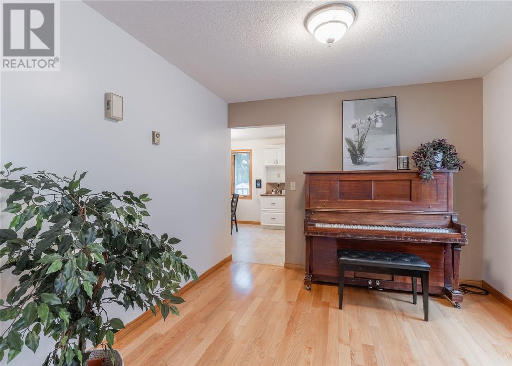 1505 Gauthier Street - Image 17