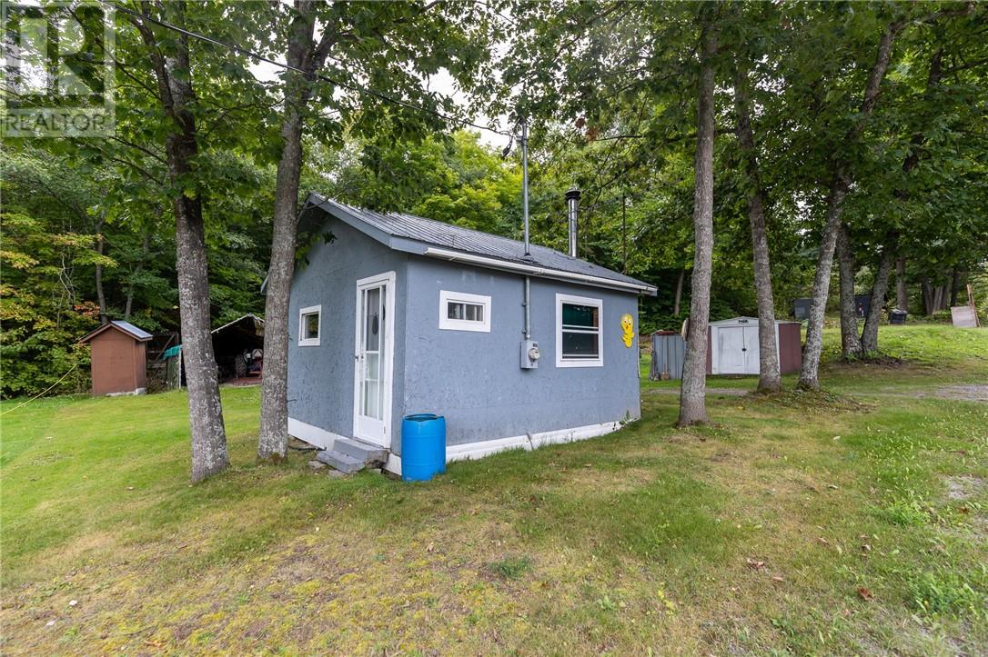 1500 Bass Lake Road, Espanola