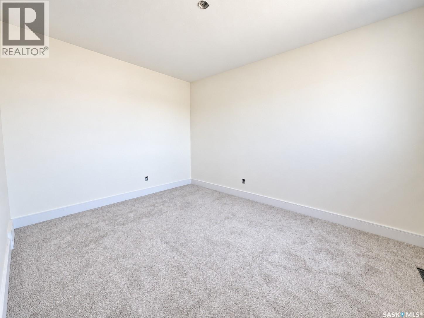 213 Veterans DRIVE, Warman — photo 18