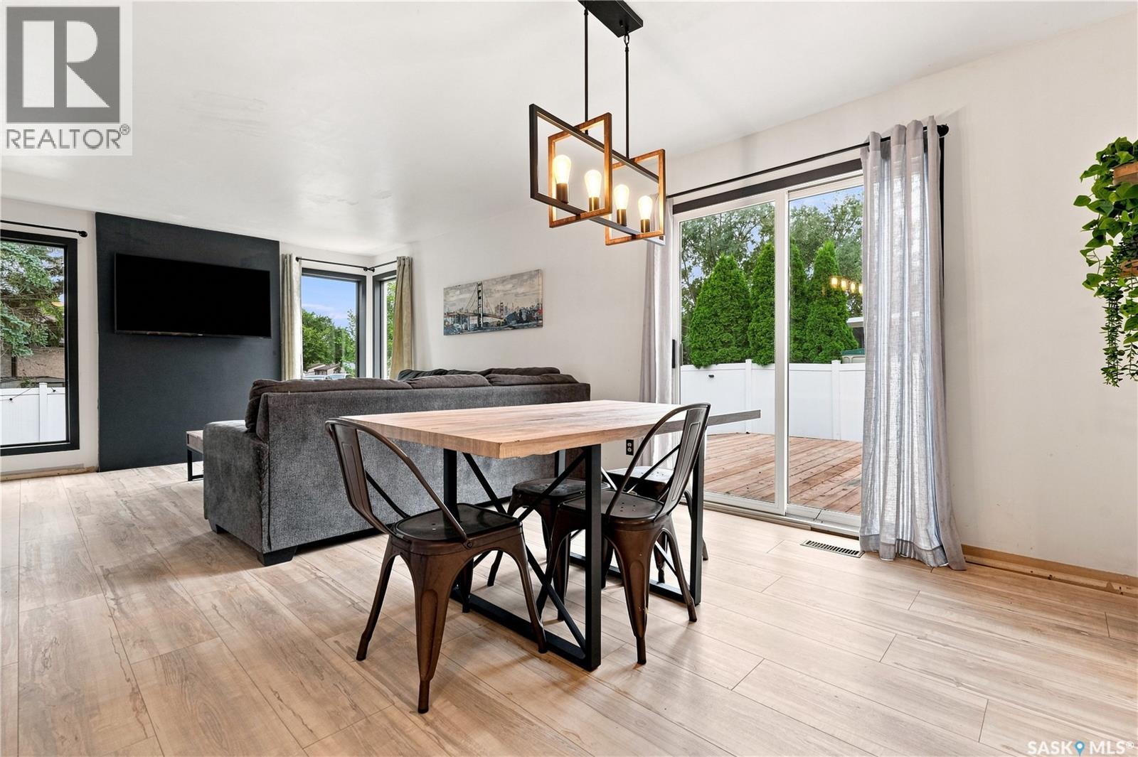 875 Seymour CRESCENT - 11
