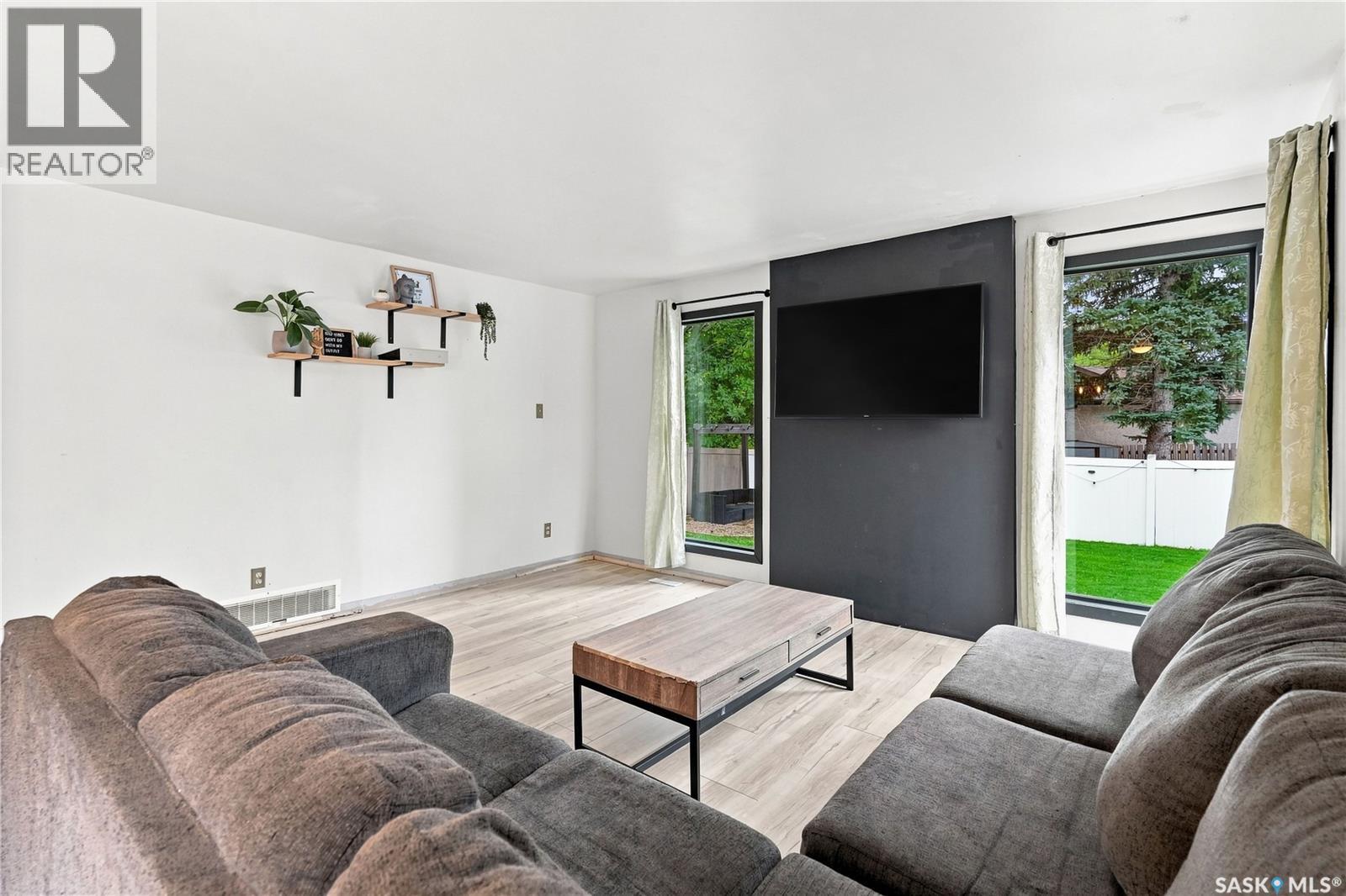 875 Seymour CRESCENT - 14