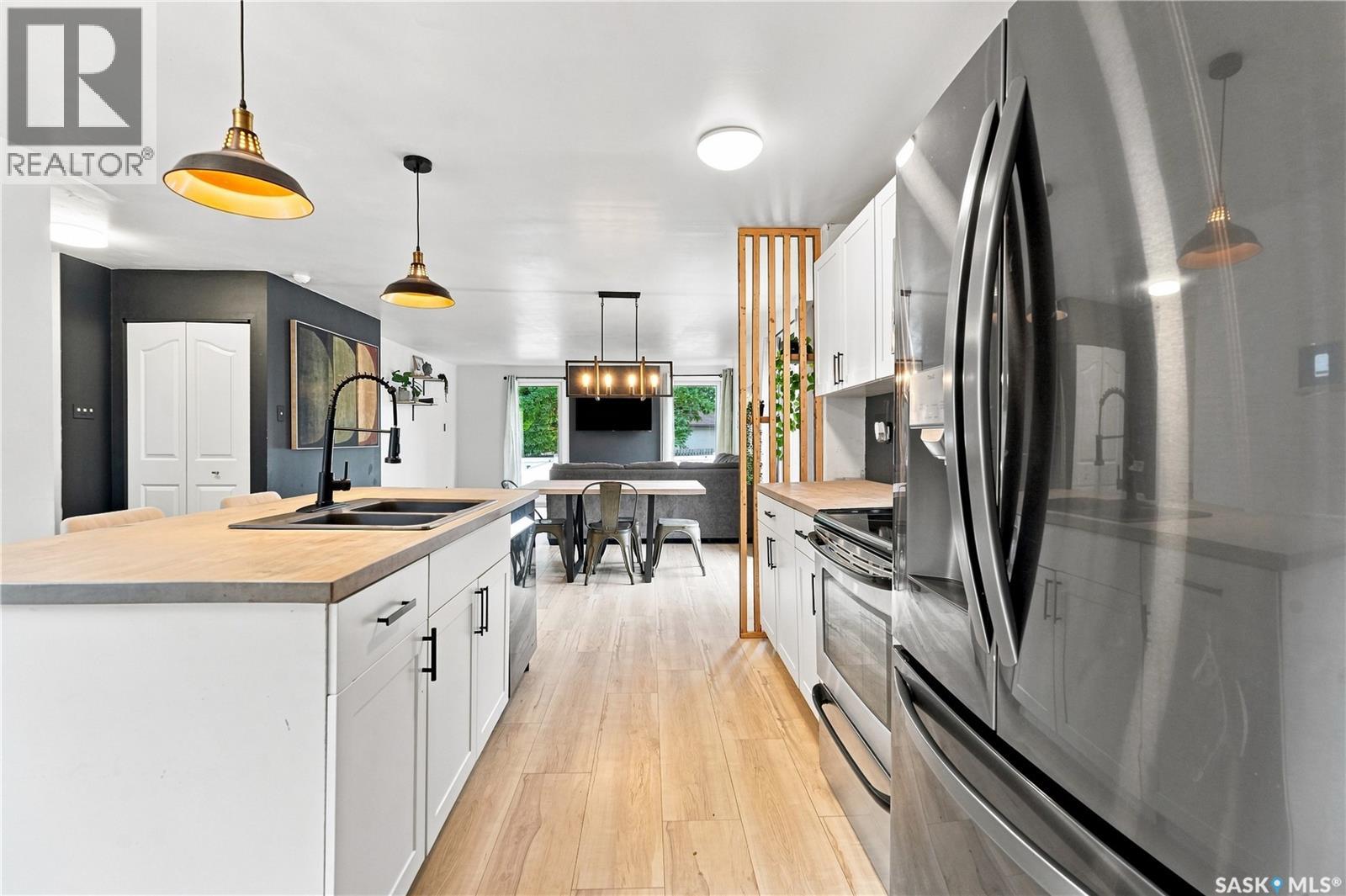 875 Seymour CRESCENT - 9