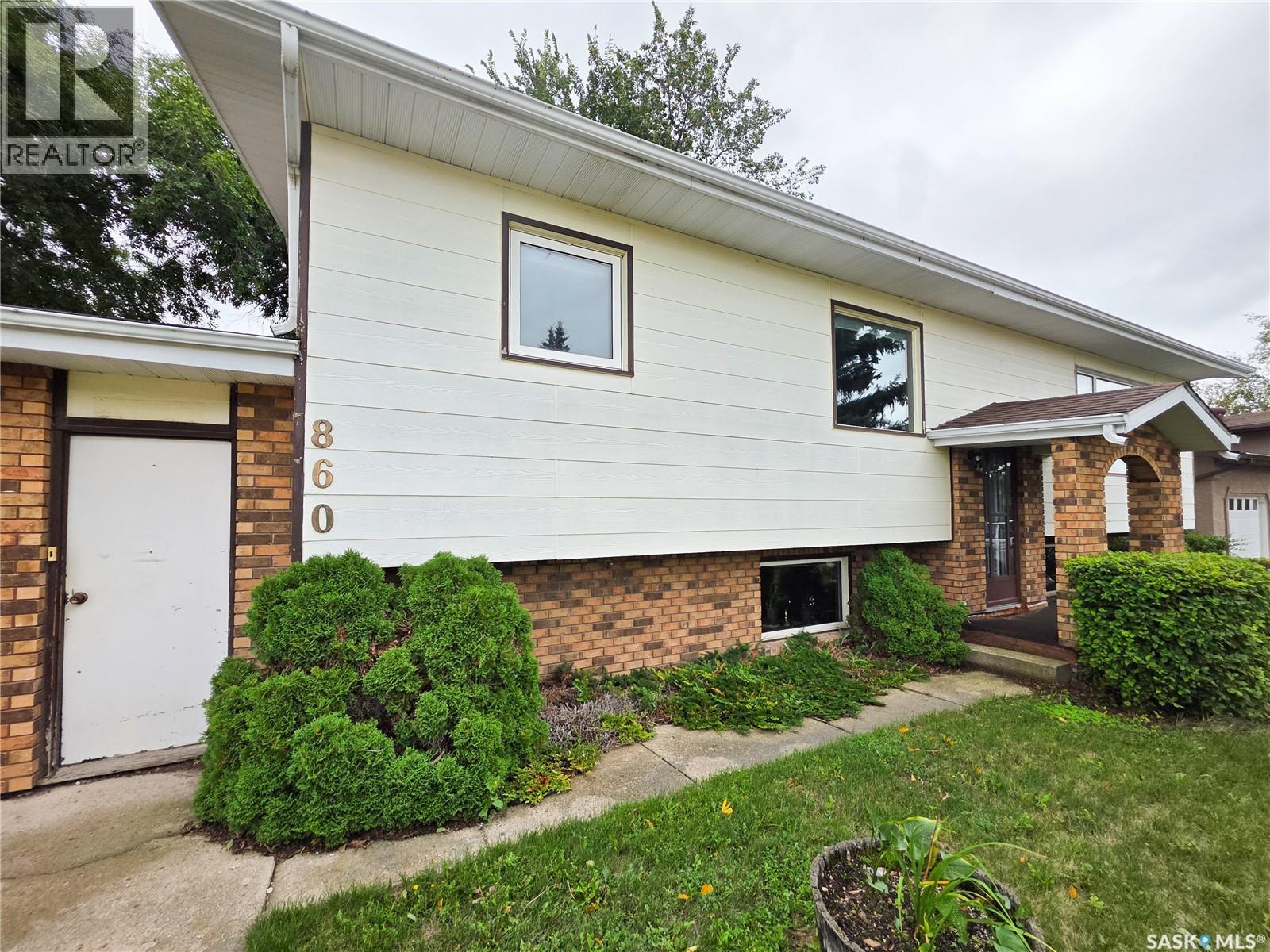 860 Montreal STREET, Melville — photo 3