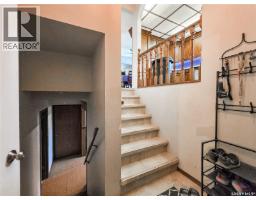 Family room - 860 Montreal Street, Melville, SK S0A2P0 Photo 11