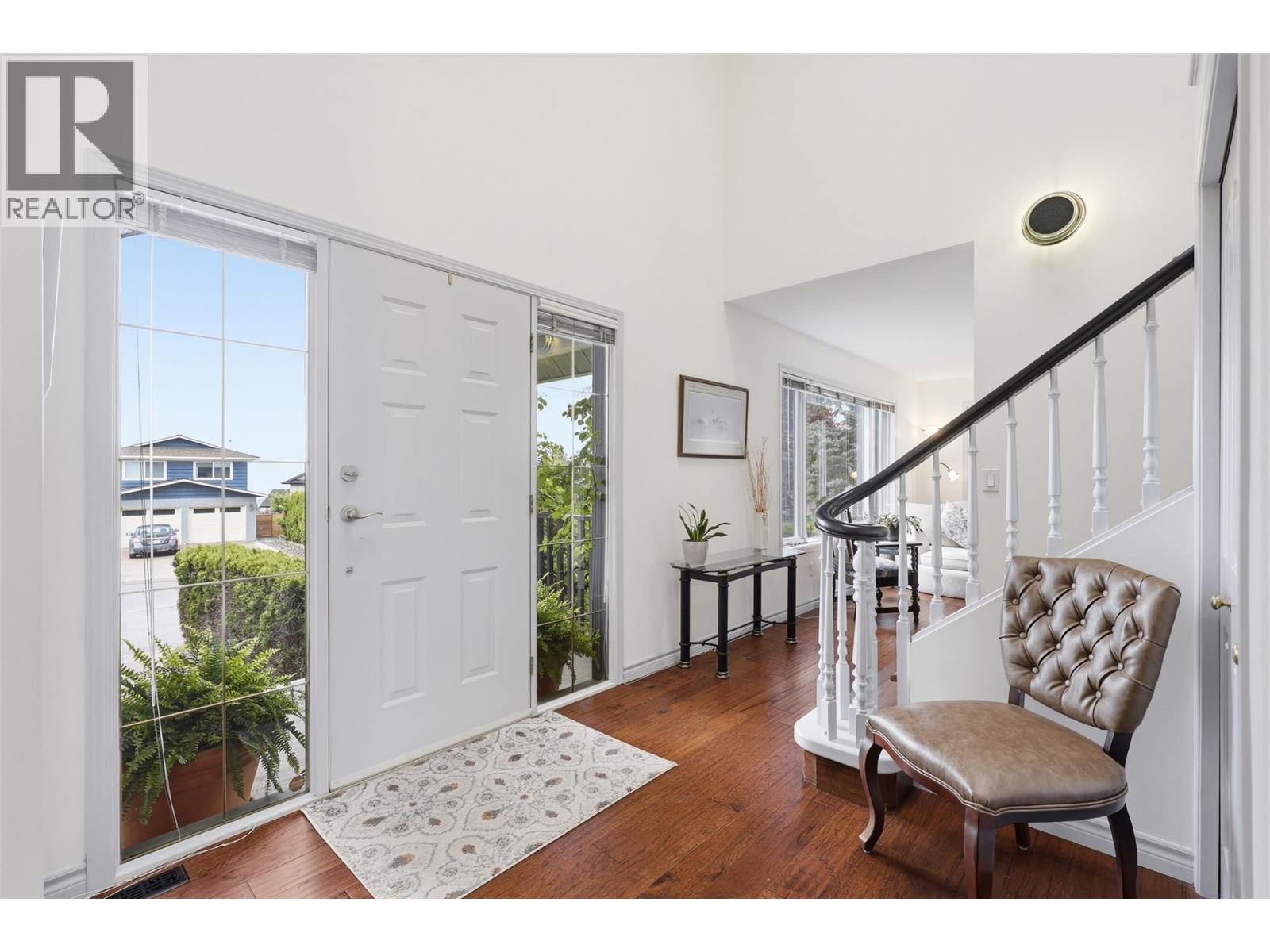 611 ROBSON Drive - Image 5
