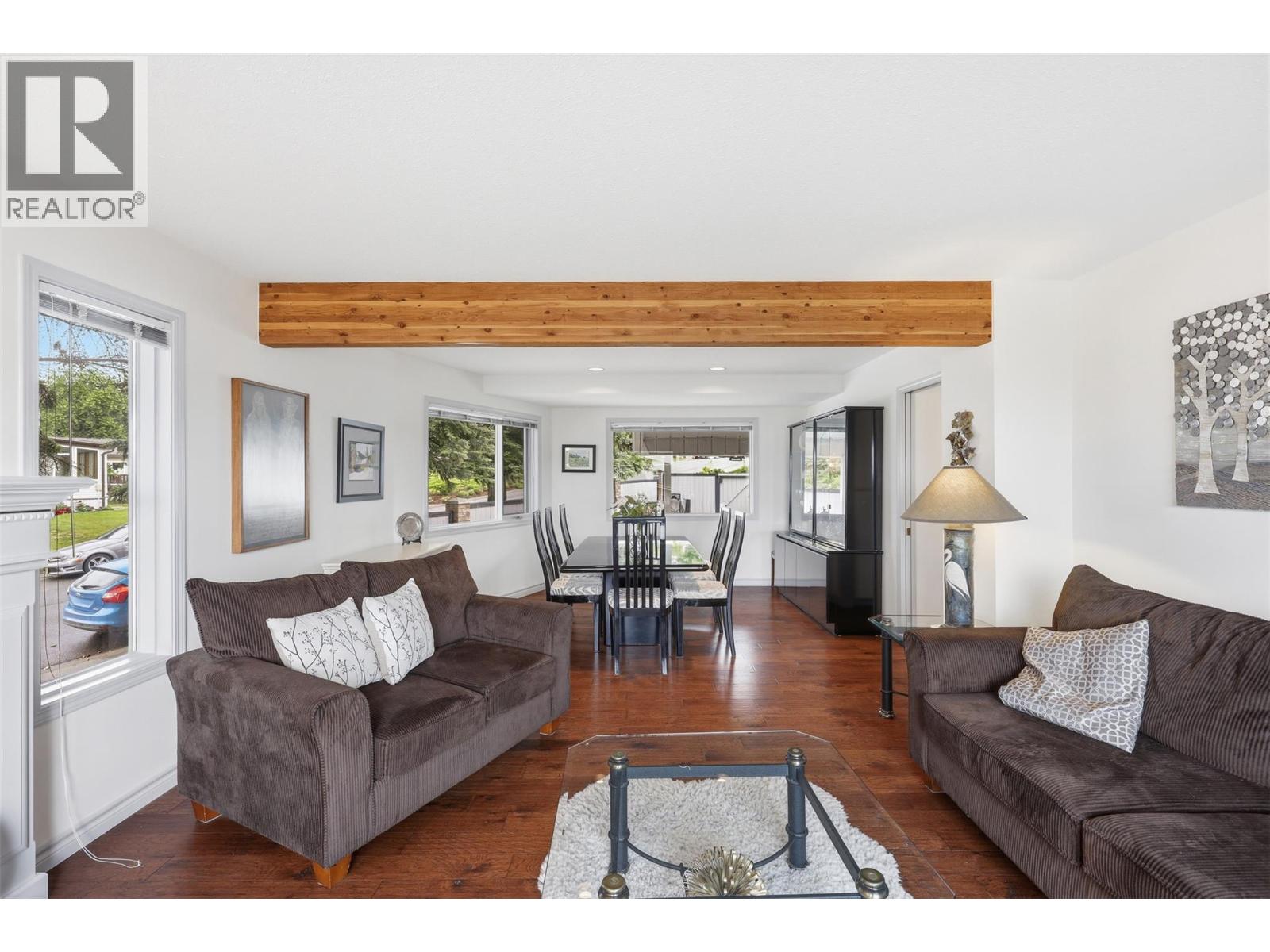 611 ROBSON Drive - 9