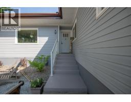 Kitchen - 106 West Enderby Road, Enderby, BC V0E1V1 Photo 7