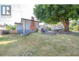 Family room - 106 West Enderby Road, Enderby, BC V0E1V1 Photo 6