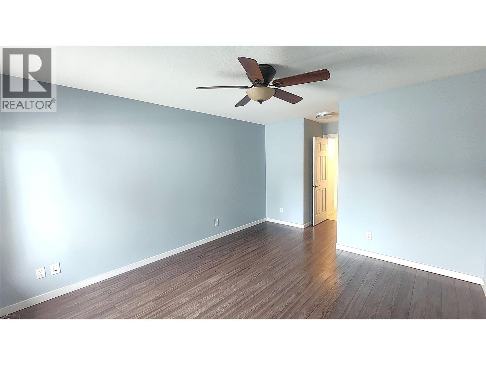 #16 1836 Greenfield Avenue - 59