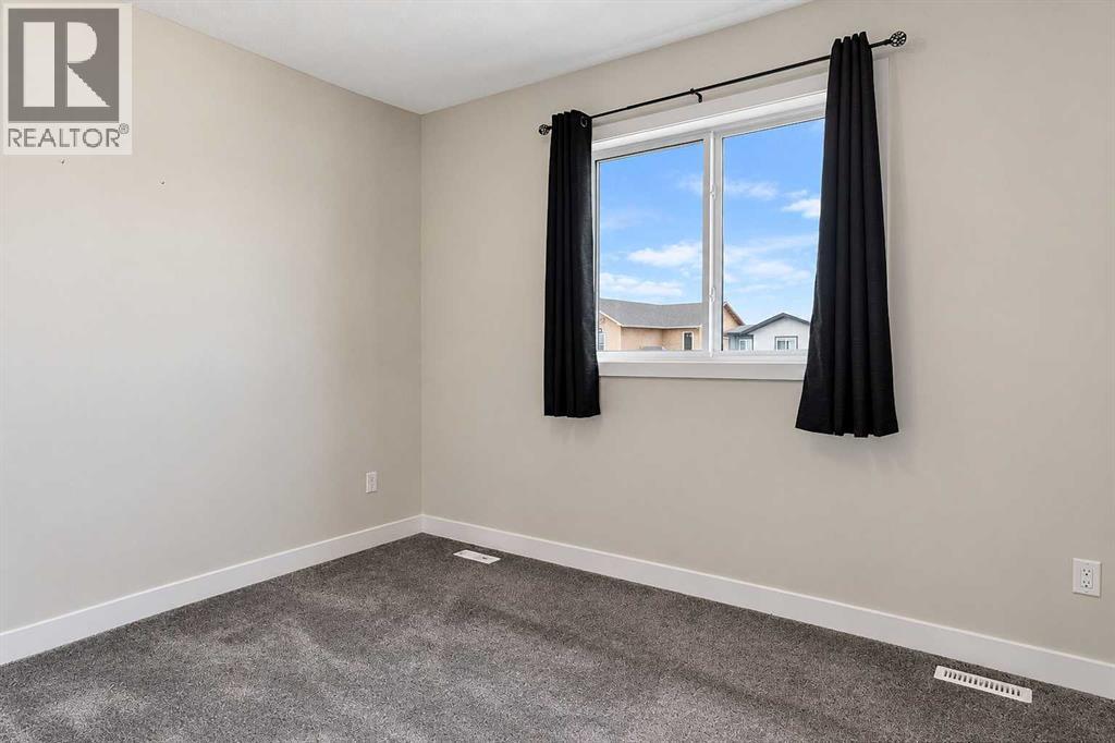 8506 87 Street, Grande Prairie — photo 2