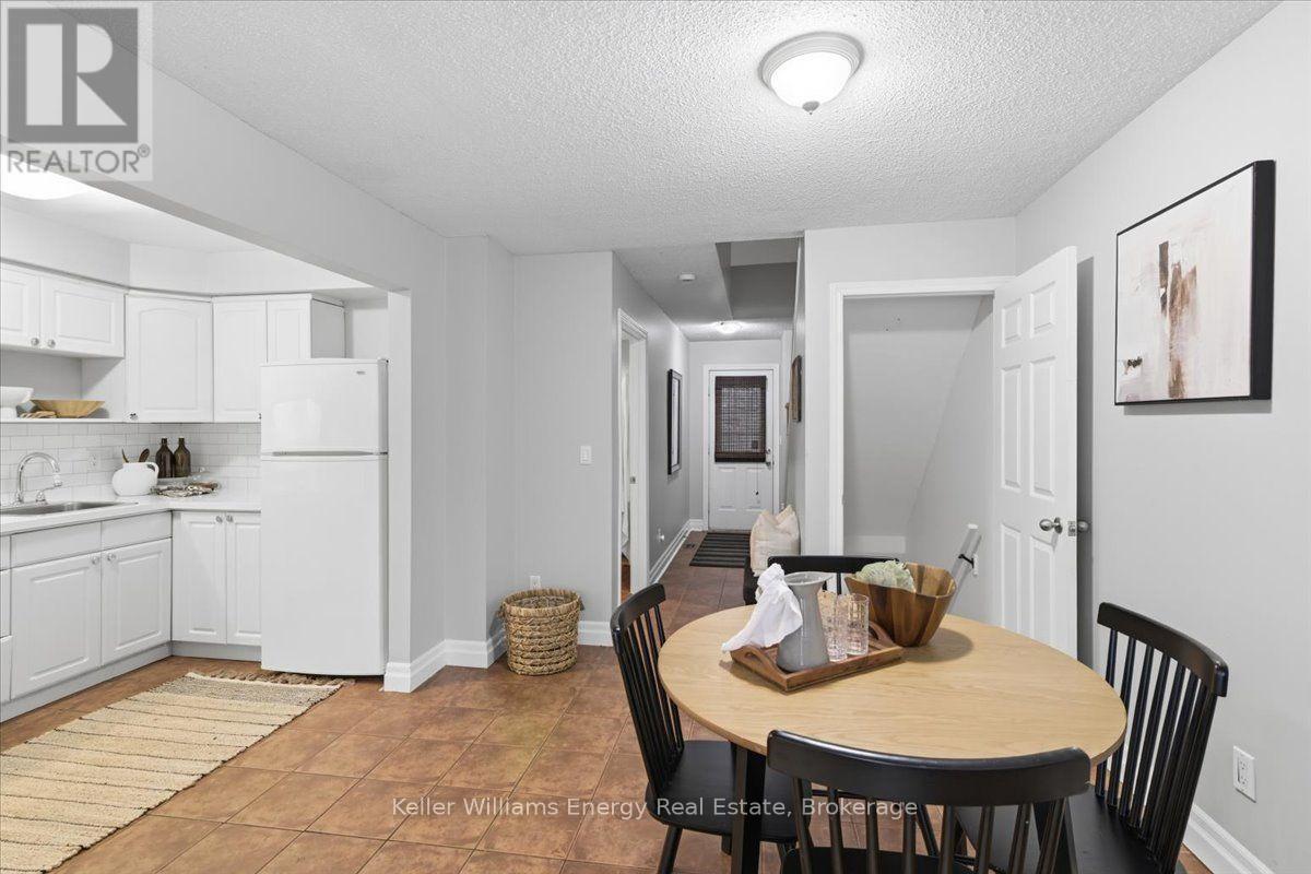 81 - 909 BURNS STREET W, Whitby (Lynde Creek) — photo 6