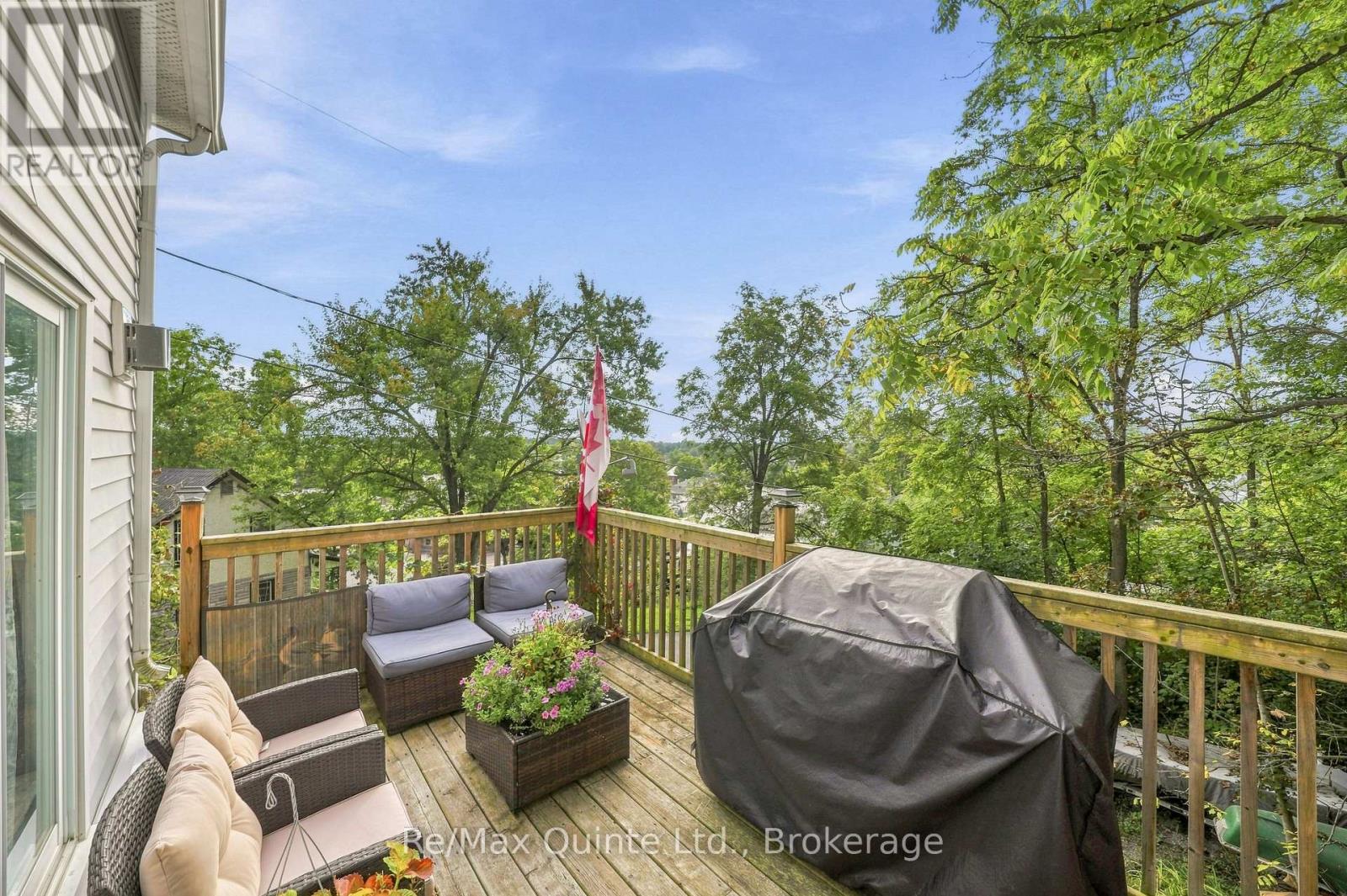 94 MAPLE STREET - 23