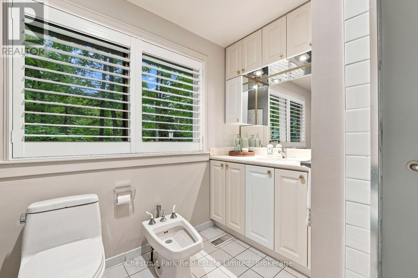 26 BENHAM PLACE ROAD - Image 27