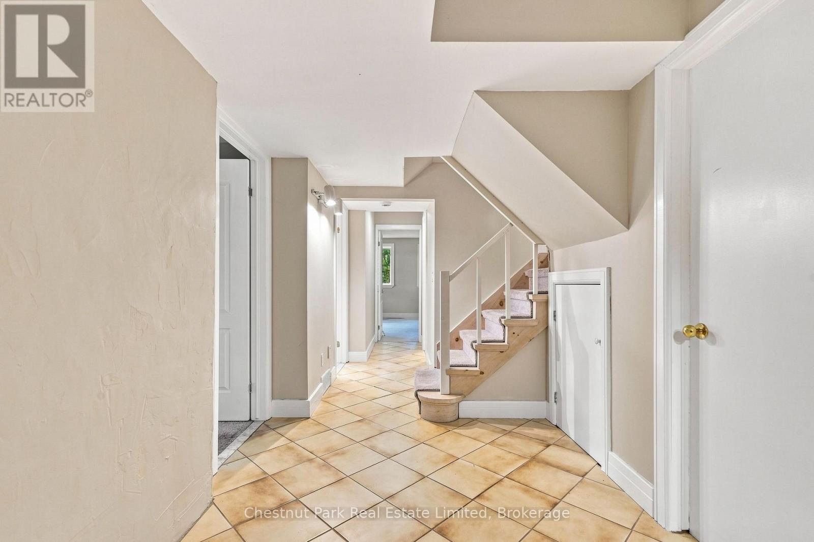 26 BENHAM PLACE ROAD - Image 31