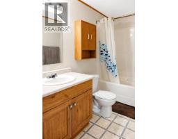 220 Silverpointe Drive, Rural Grande Prairie No  1, County Of, AB T8W5K5 Photo 9