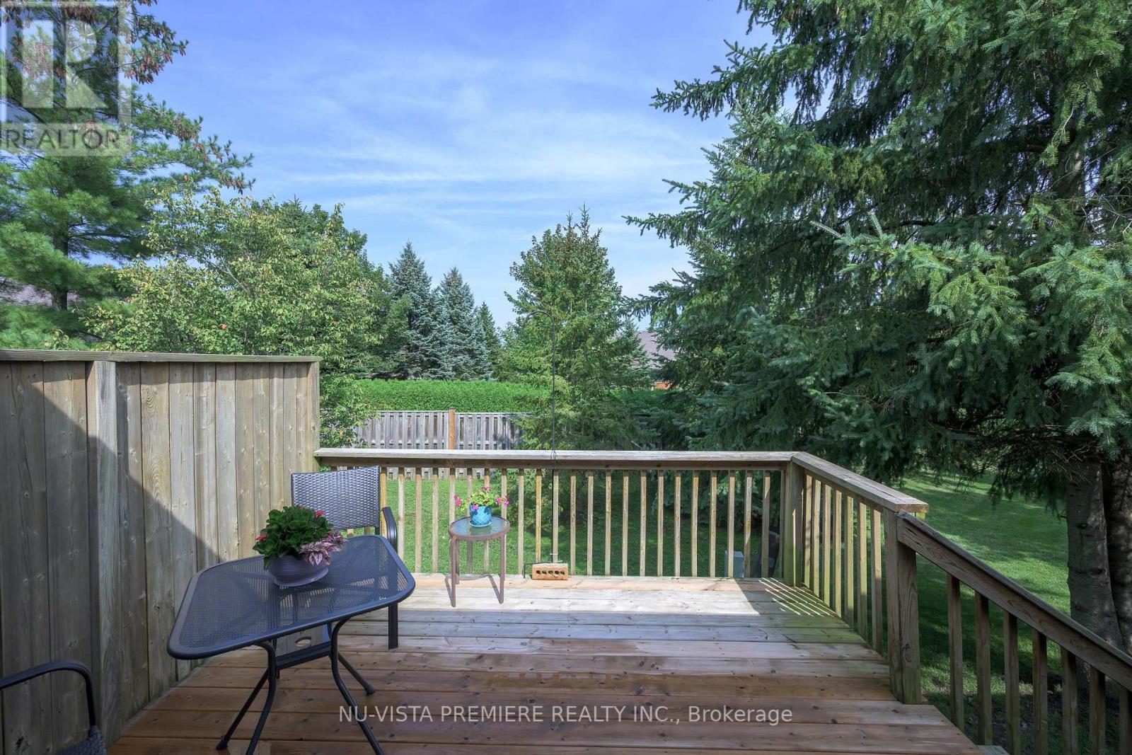 6 - 572 THISTLEWOOD DRIVE, London North (North C) — photo 8