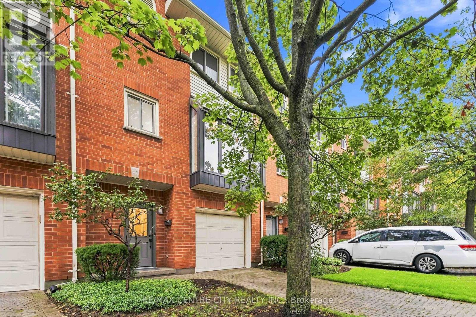 16 - 683 WINDERMERE ROAD, London North (North G) — photo 3