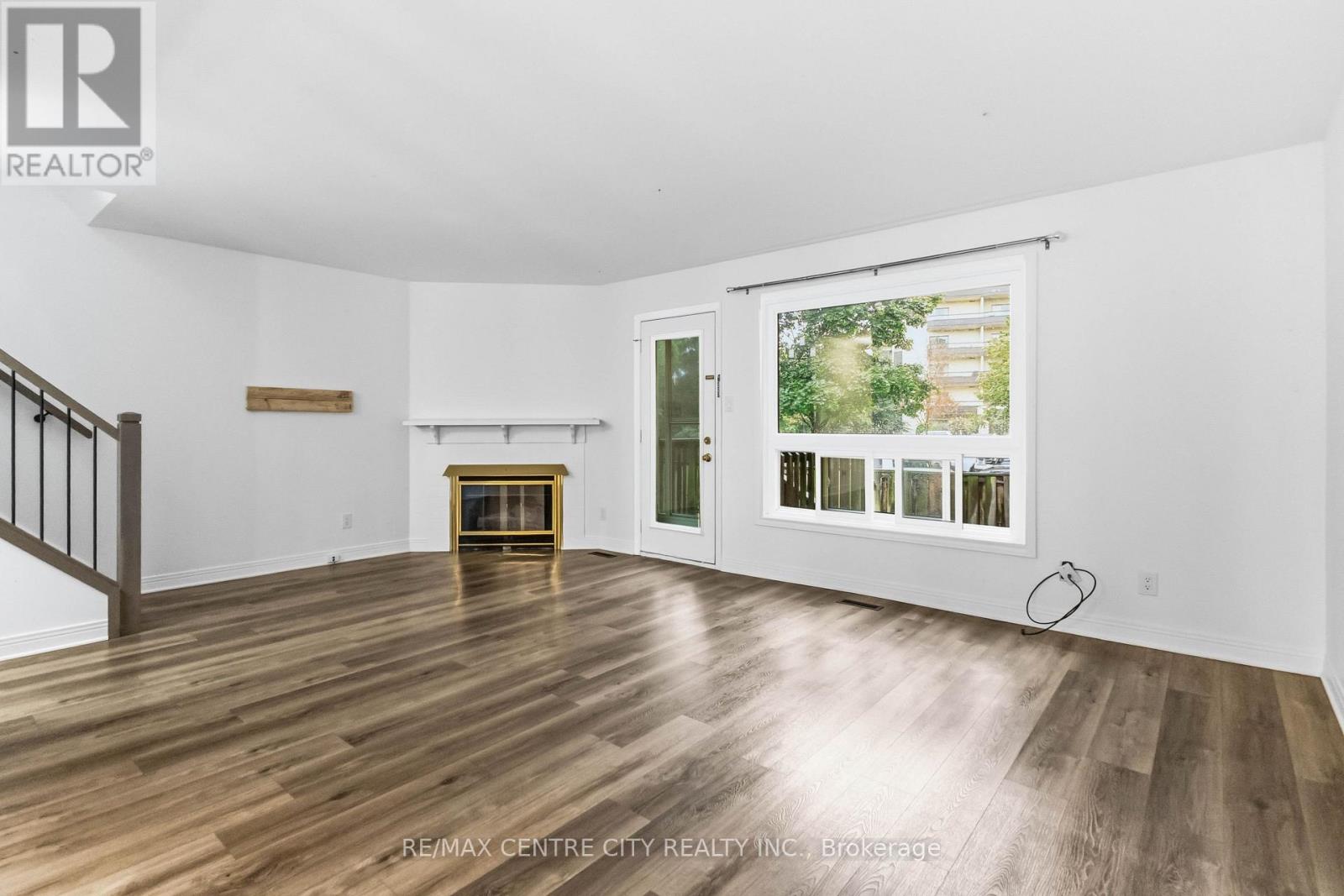 16 - 683 WINDERMERE ROAD, London North (North G) — photo 7