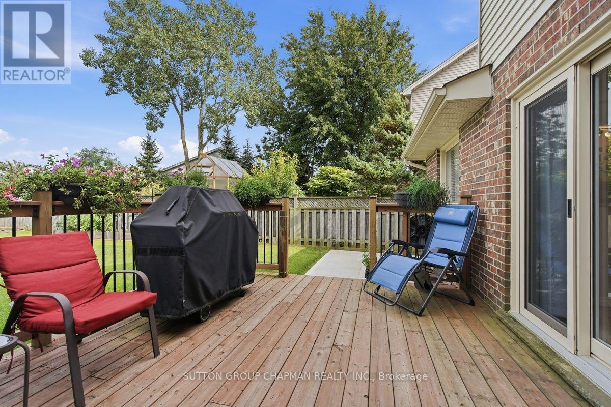 115 GERALD CRESCENT - 38