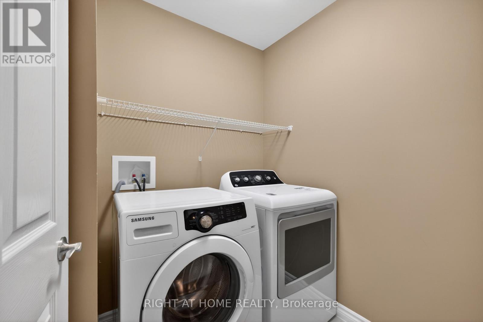 #21 2100 DENVIEW AVENUE - 11