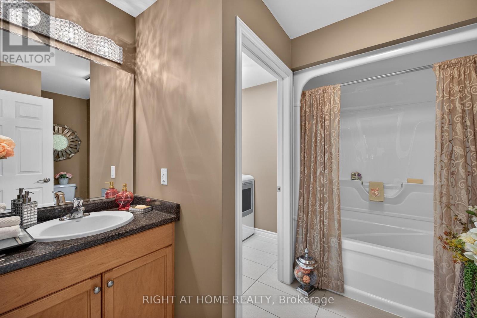 21 - 2100 DENVIEW AVENUE, London North (North S) — photo 9