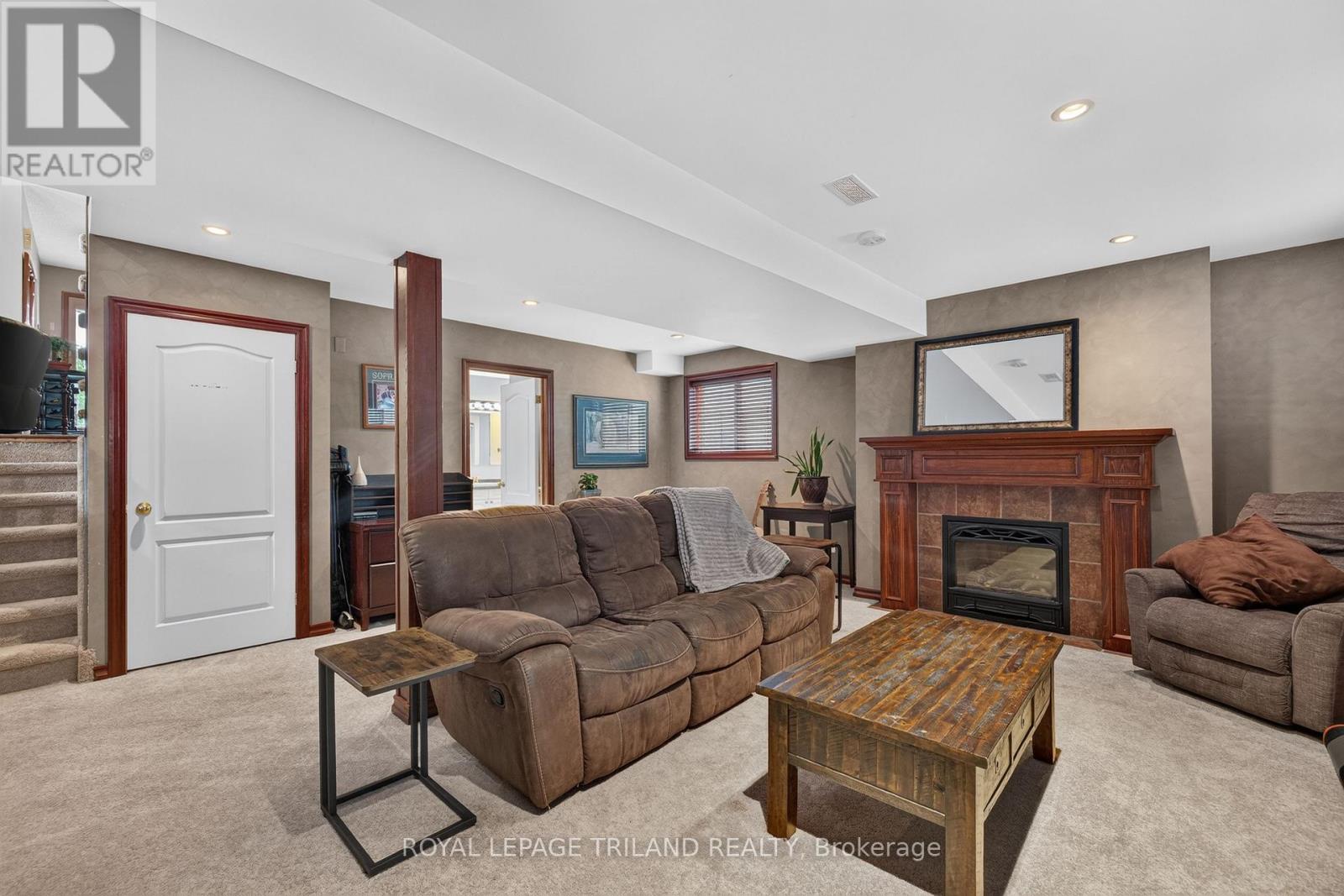 59 QUEENSWAY DRIVE - Image 27
