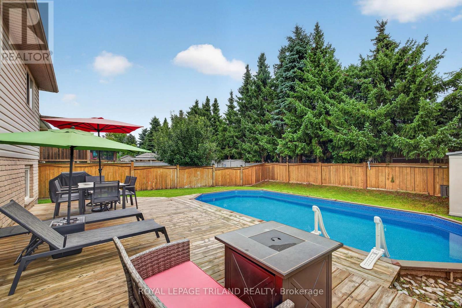 59 QUEENSWAY DRIVE - 36