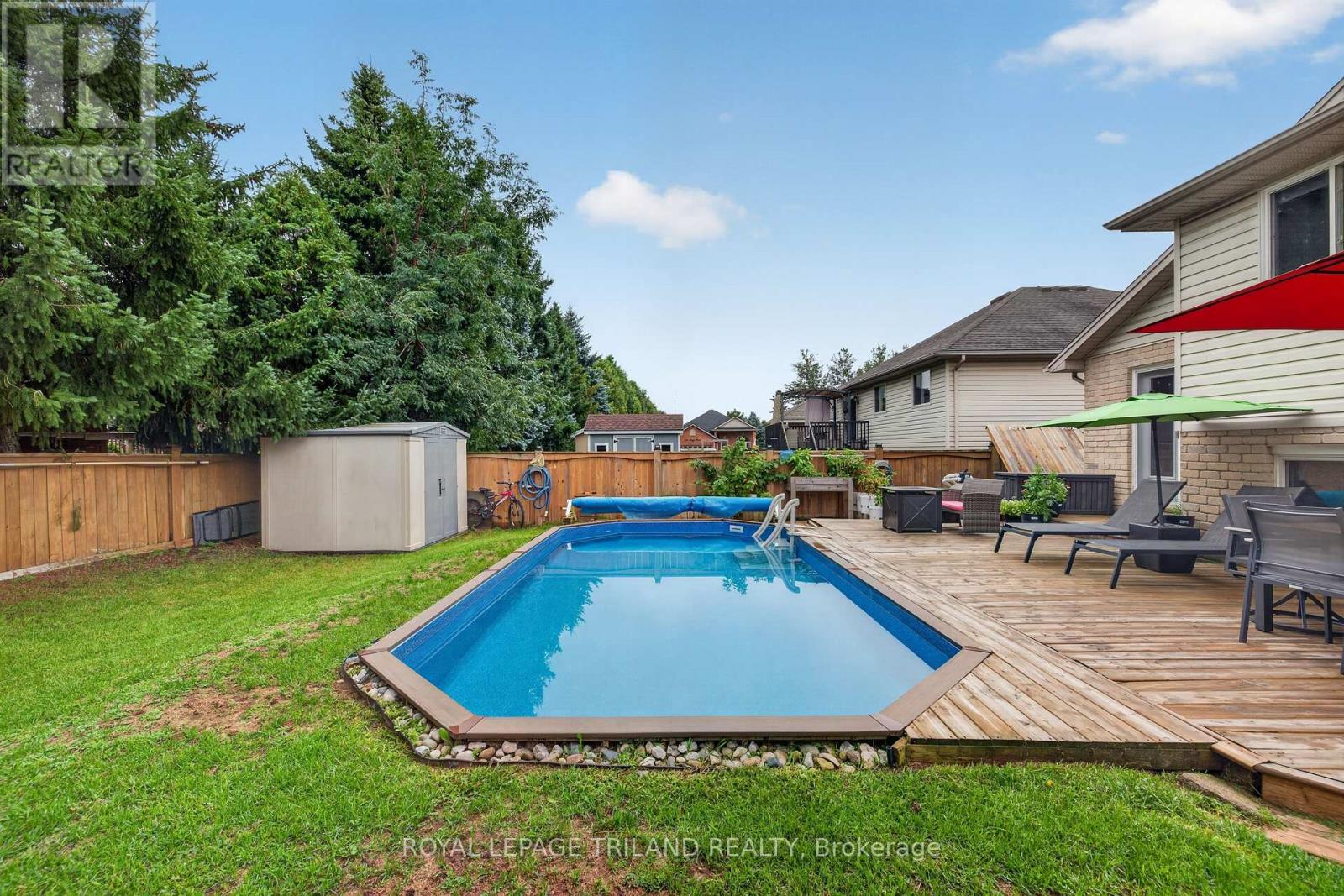 59 QUEENSWAY DRIVE - 39