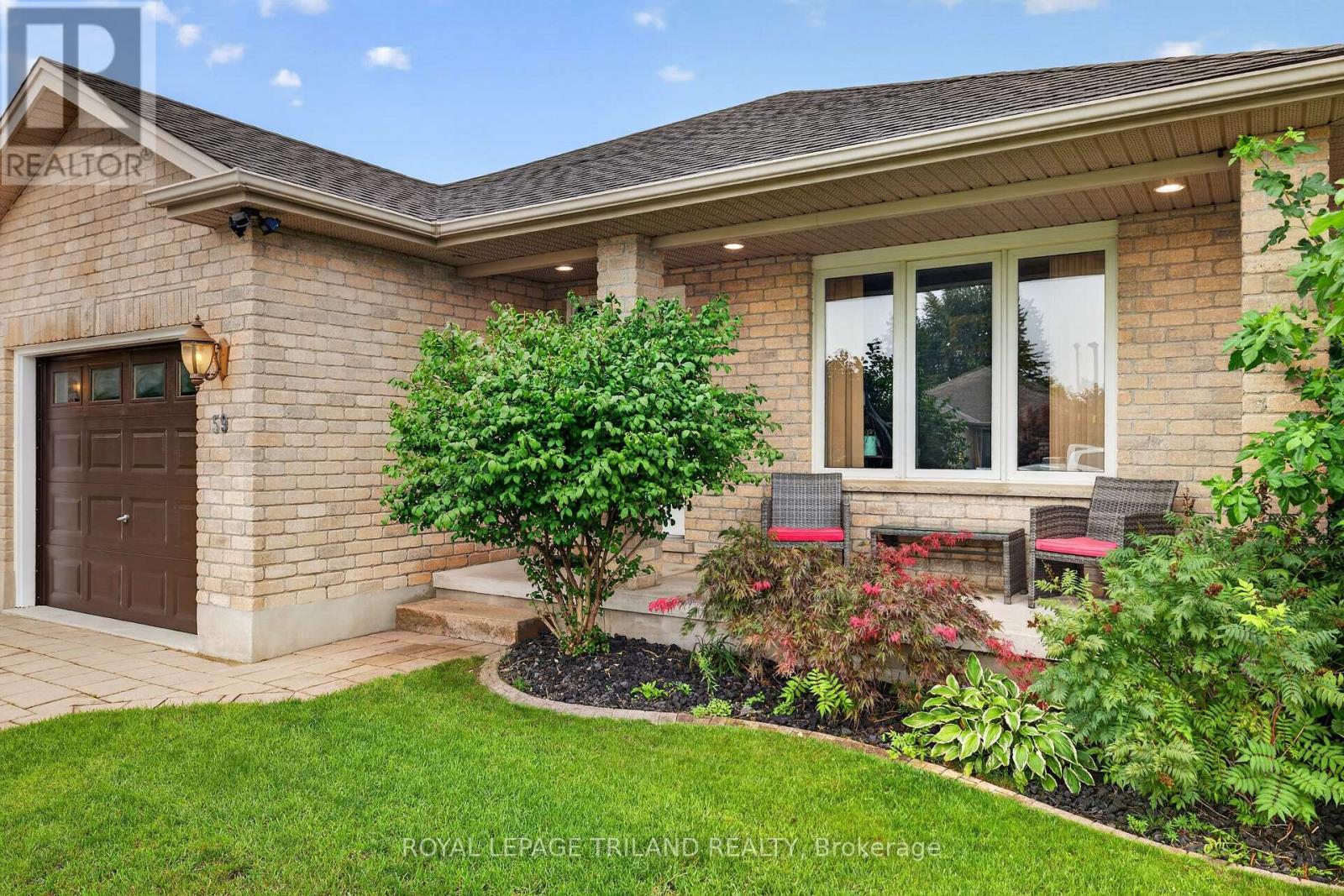 59 QUEENSWAY DRIVE - 5