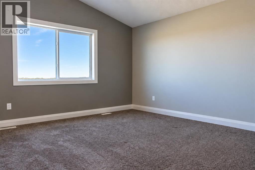 8674 122 Avenue - 10
