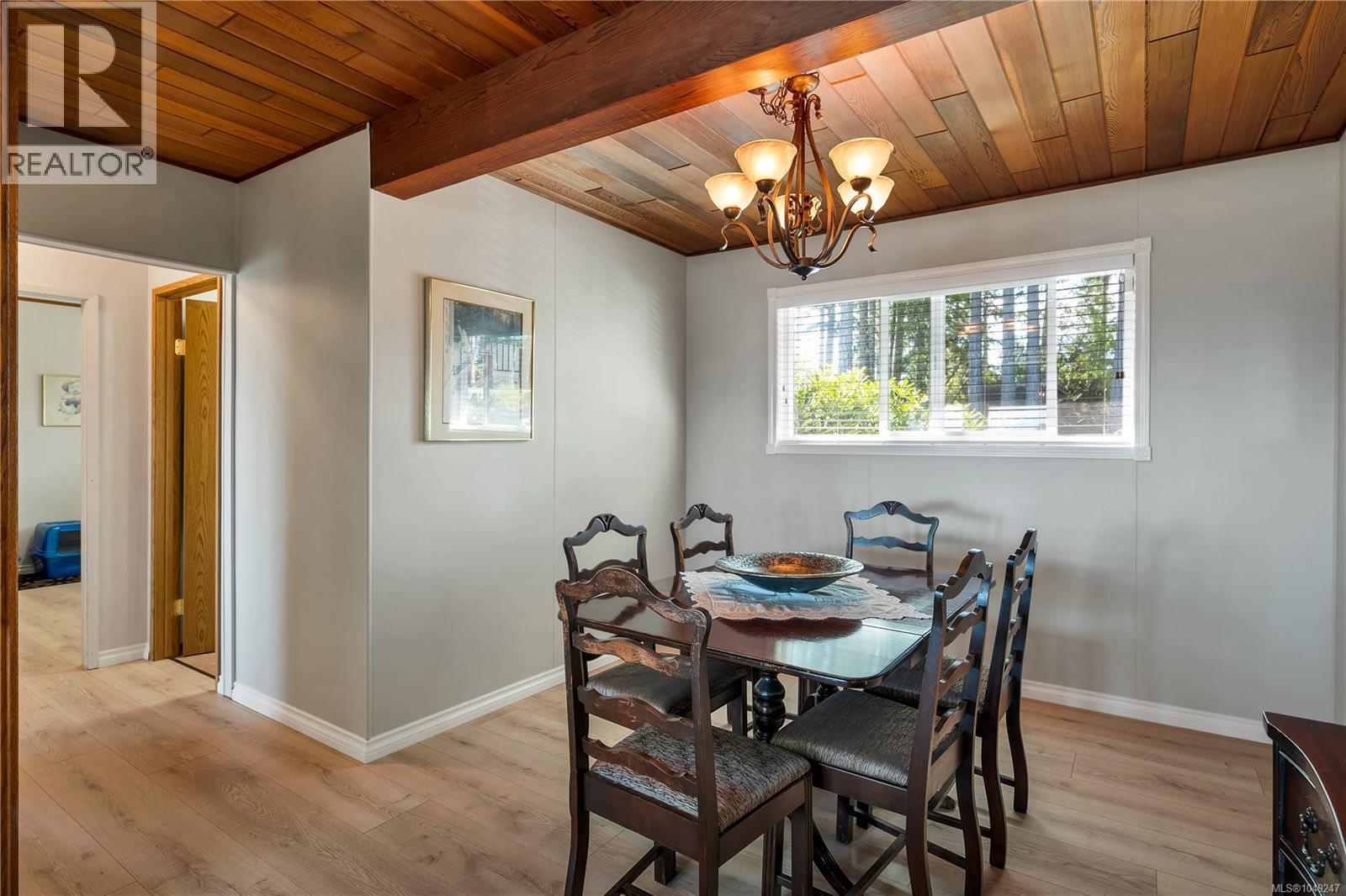 3765 Island Hwy S - Image 42