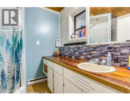525 Muchalat Crt, Gold River, BC V0P1G0 Photo 38