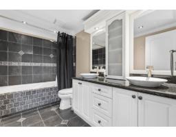 201 15169 Buena Vista Avenue, White Rock, BC V4B1Y2 Photo 19
