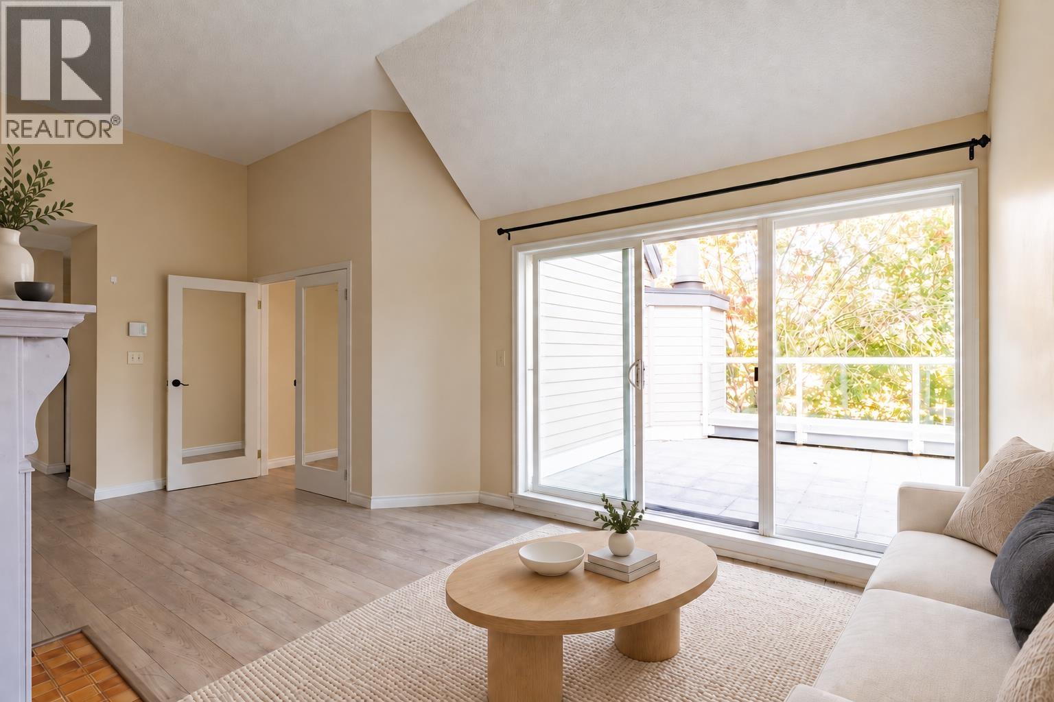 306 5025 SANDERS STREET, Burnaby — photo 4